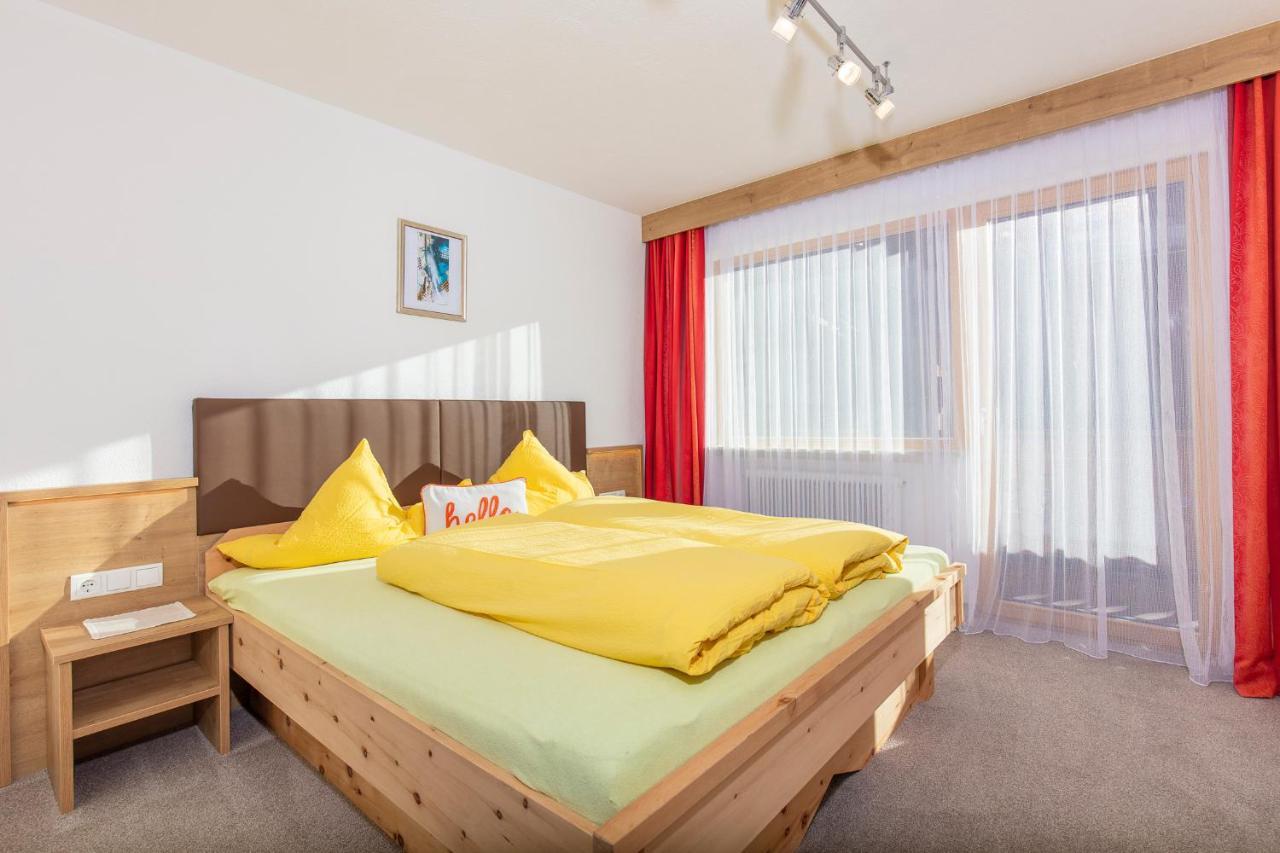 Gaestehaus Berghof Schoepf Längenfeld Exteriér fotografie